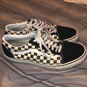 Men’s checkered vans